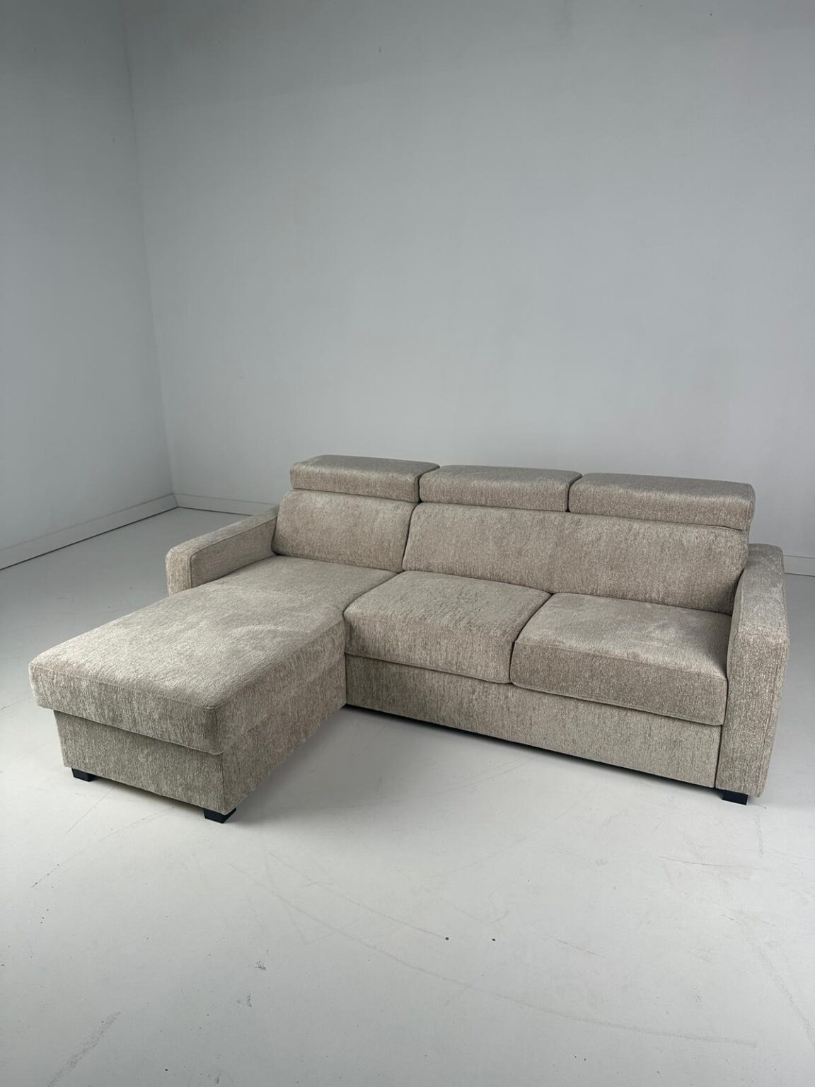 WhatsApp Image 2025-12-16 at 12.39.52 (1)