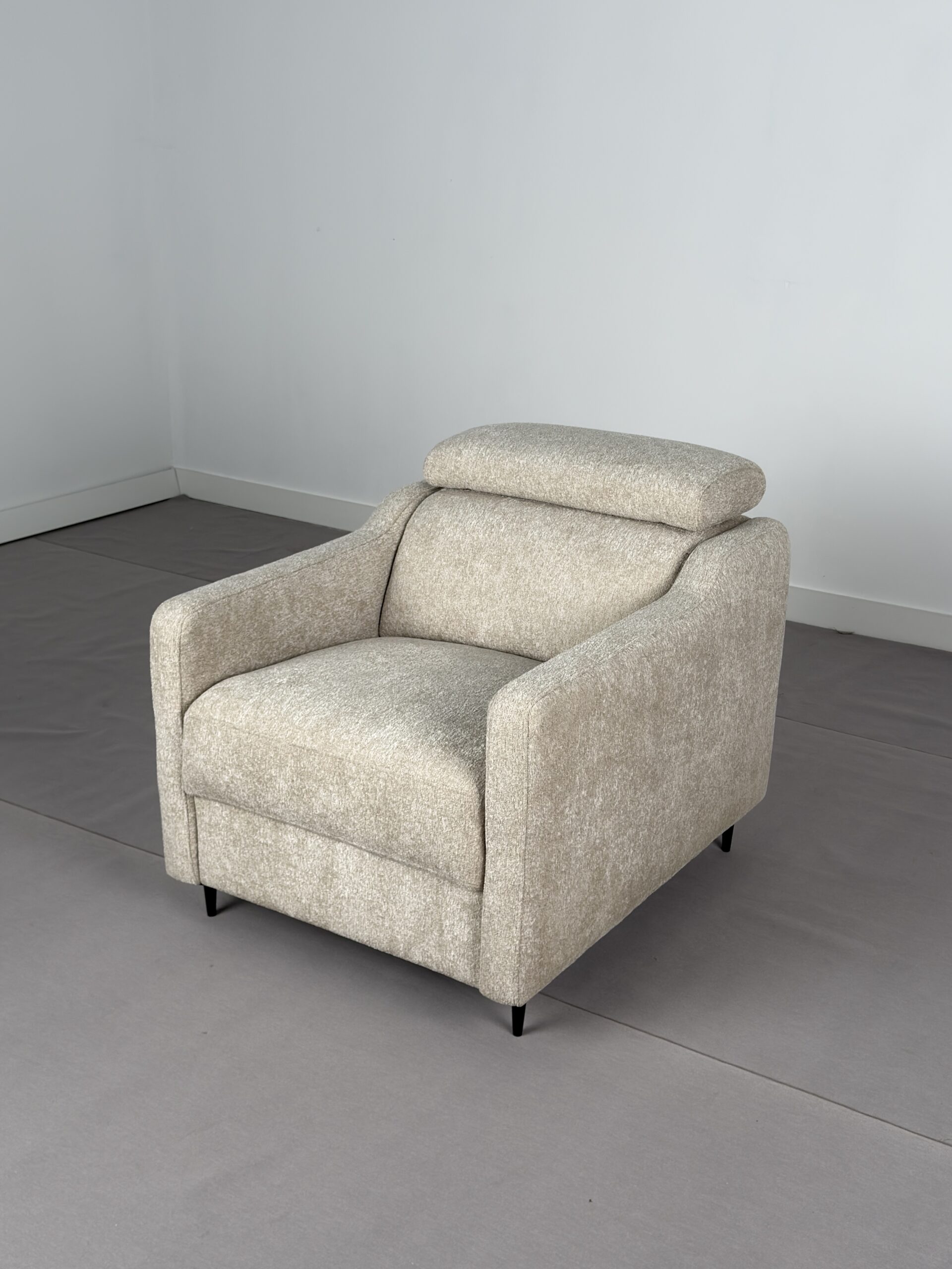 Fotel Lugano – OUTLET – brak przeszyć boku