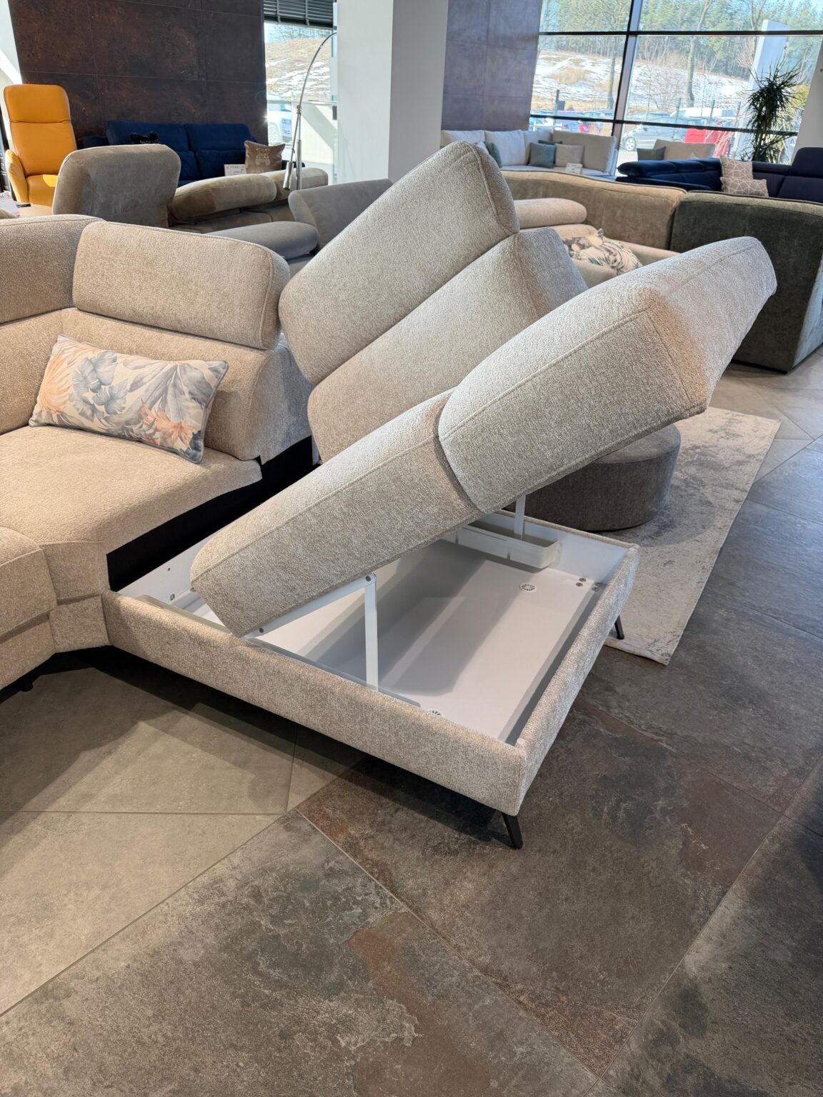 outlet naroznik_bergamo_2026 (3)